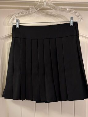 Black Pleated Mini Skirt - Brand Unknown